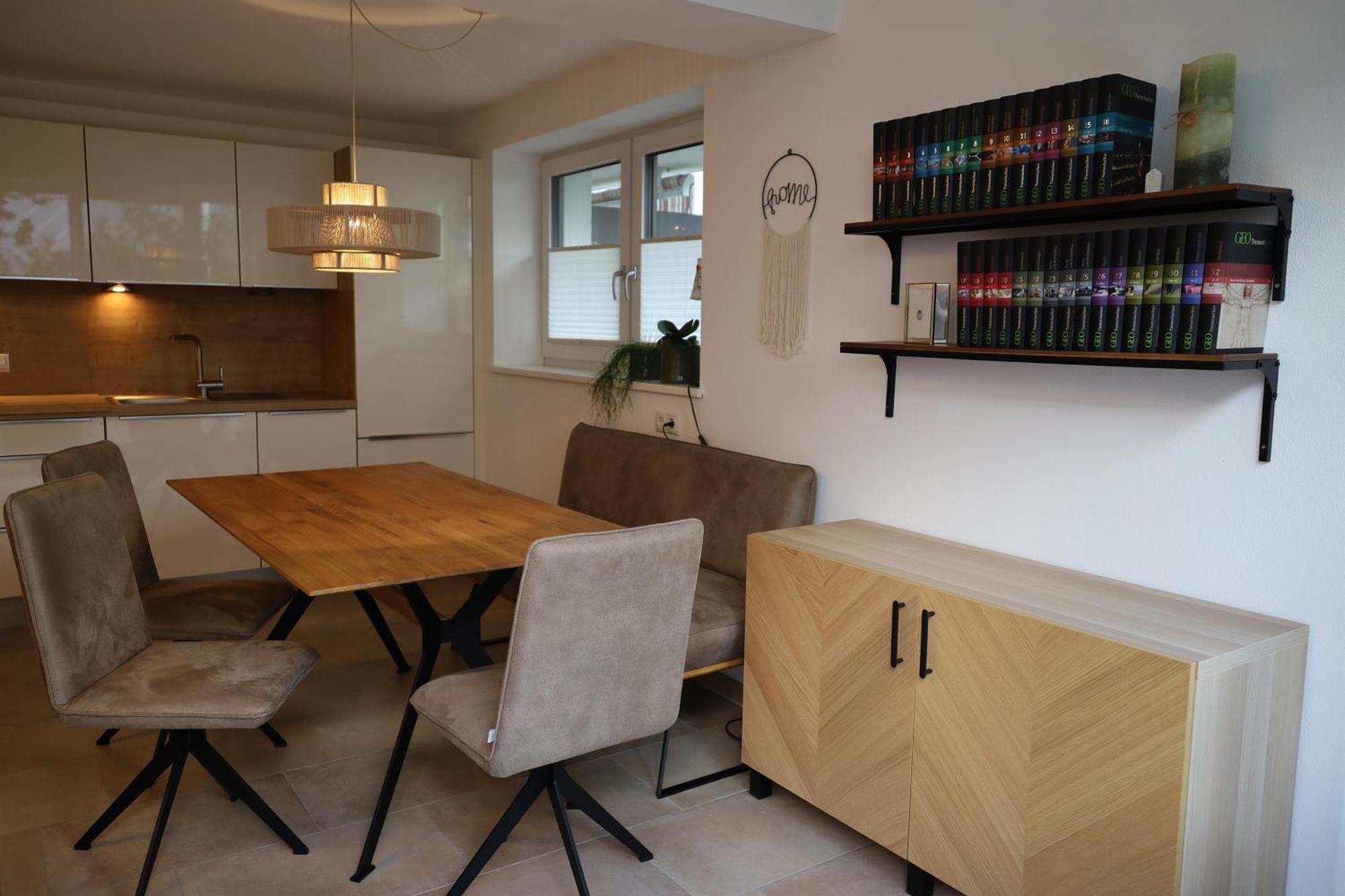 Ferienwohnung Familiengarten Volders エクステリア 写真